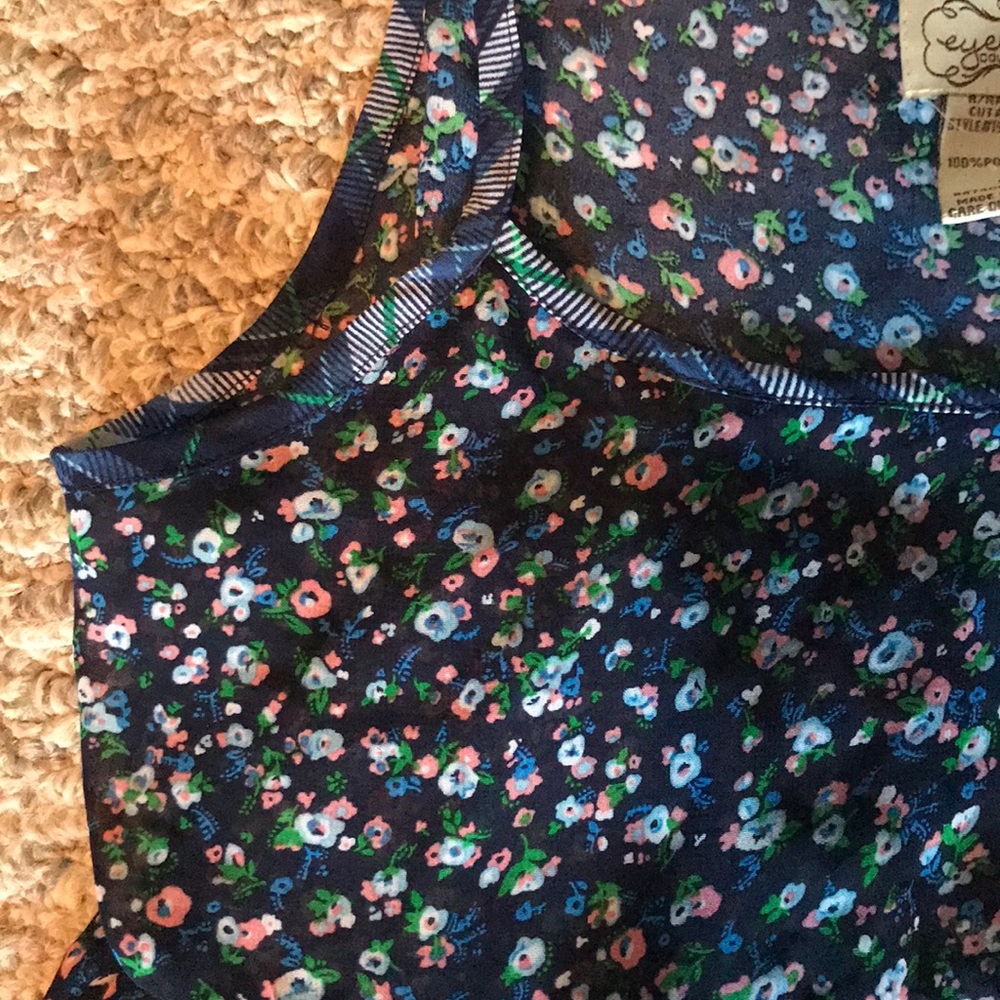 Tank Top!! - Picture 4 of 4